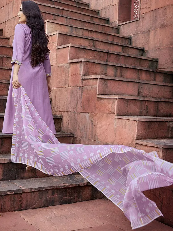 Lavender_Viscose_Premium_&_Elegant_Kurta_,_Dupatta_Pant_For_Women_&_Girls