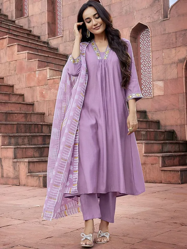 Lavender_Viscose_Premium_&_Elegant_Kurta_,_Dupatta_Pant_For_Women_&_Girls