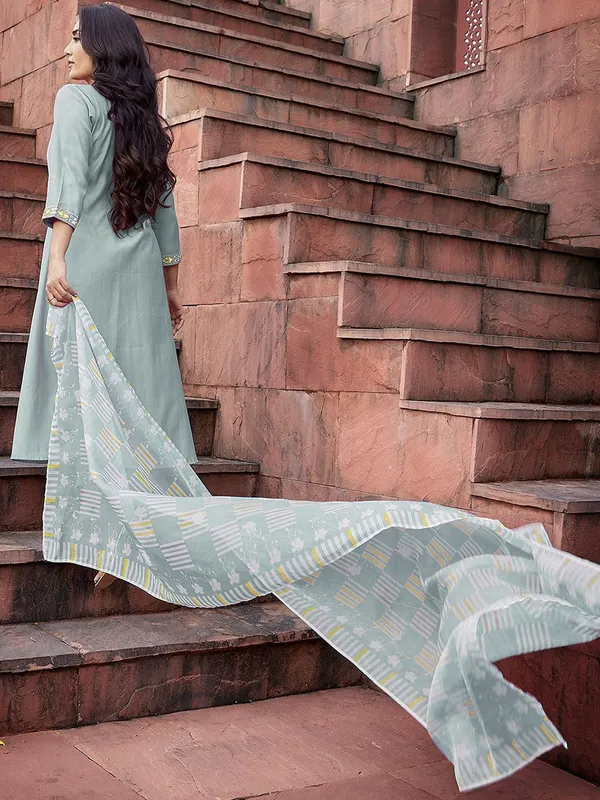 Green_Viscose_Premium_&_Elegant_Kurta_,_Dupatta_Pant_For_Women_&_Girls