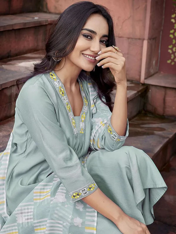 Green_Viscose_Premium_&_Elegant_Kurta_,_Dupatta_Pant_For_Women_&_Girls