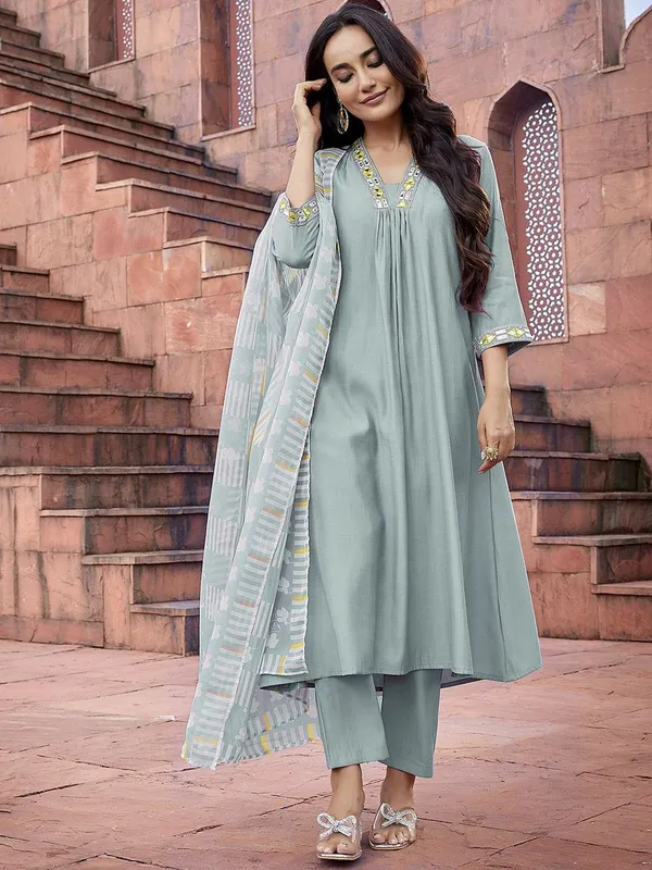 Green_Viscose_Premium_&_Elegant_Kurta_,_Dupatta_Pant_For_Women_&_Girls