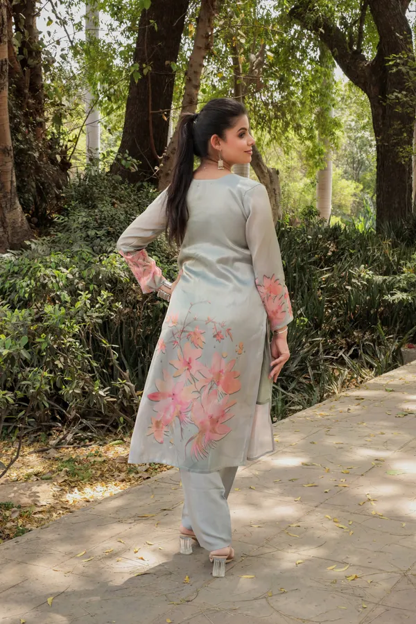 Silver_Cotton_Premium_&_Elegant_Kurta_&_Pant_Set_With_Dupatta_For_Women_&_Girls