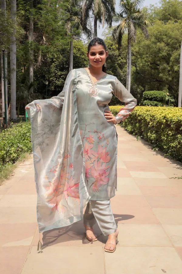 Silver_Cotton_Premium_&_Elegant_Kurta_&_Pant_Set_With_Dupatta_For_Women_&_Girls