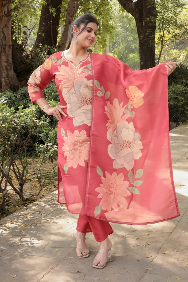 Red_Silk_Premium_&_Elegant_Kurta_&_Pant_Set_With_Dupatta_For_Women_&_Girls