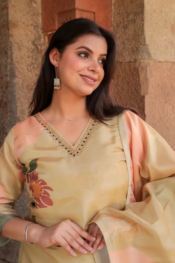 Golden_Silk_Premium_&_Elegant_Kurta_&_Pant_Set_With_Dupatta_For_Women_&_Girls