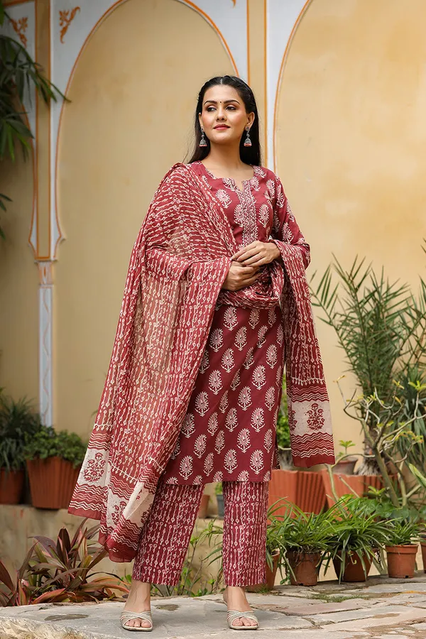 Multicolor_Premium_&_Elegant_Kurta_&_Pant_Set_With_Dupatta_For_Women_&_Girls