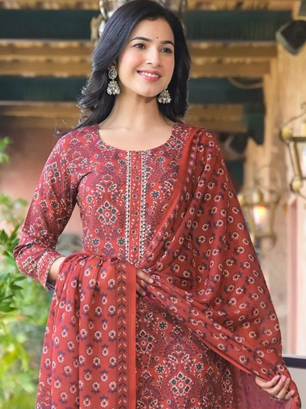 Red_Premium_&_Elegant_Kurta_&_Pant_Set_With_Dupatta_For_Women_&_Girls