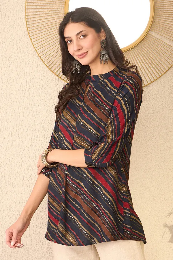 Black_Cotton_Premium_&_Elegant_Top_For_Women_&_Girls