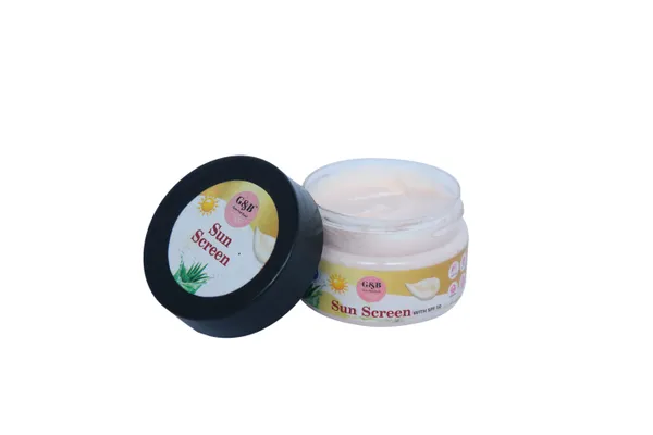 Spf_50_Sunscreen_To_Protect_From_Sun_Radiation