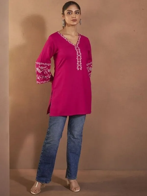 Mahira's_Comfort_Women_Embroidered_A-line_Kurta_Black,_Pink