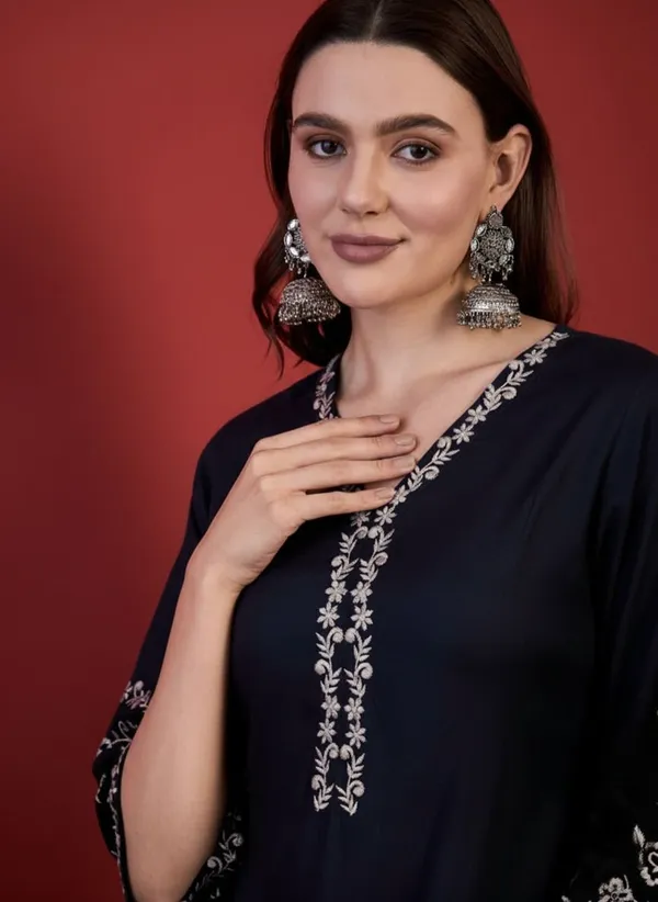 Mahira's_Comfort_Women_Embroidered_Straight_Kurta_Dark_Blue