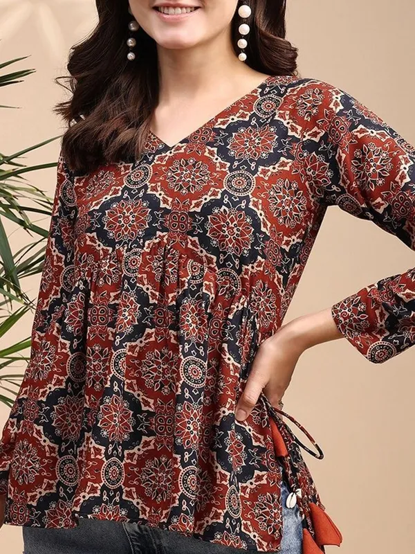 Mahira's_Comfort_Women_Printed_A-line_Kurta_Maroon