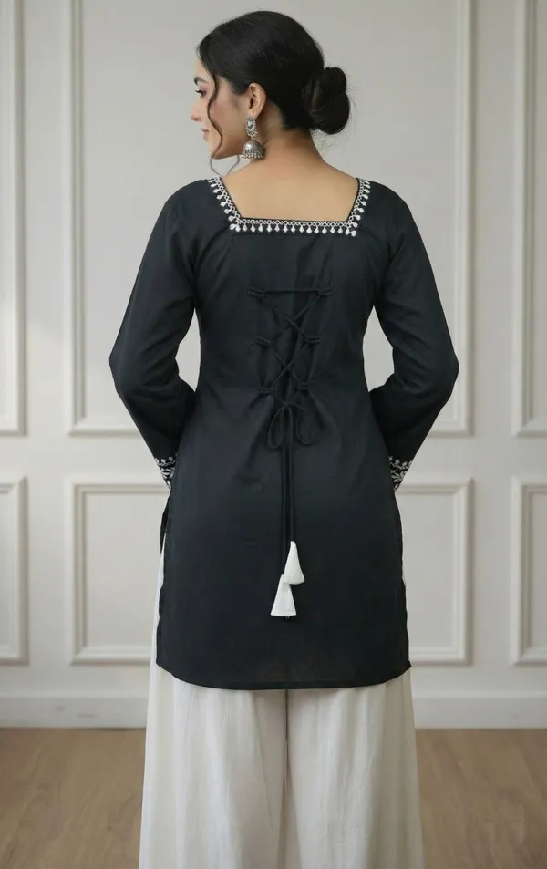 Mahira's_Comfort_Women_Solid_Straight_Kurta_Black
