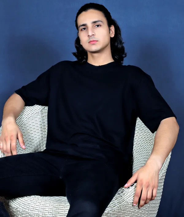 Black_Cotton_Plain_Oversized_T-Shirt_For_Men