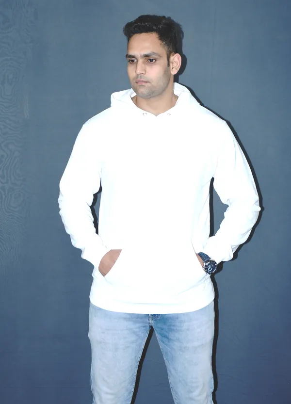 White_Polyester_Blend_Plain_Regular_Fir_Hoodie_For_Men