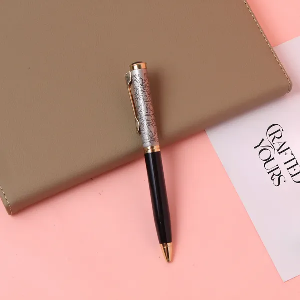 Silver_And_Creme_Personalised_Silver_Motif_Pen_And_Creme_Cardholder_Combo