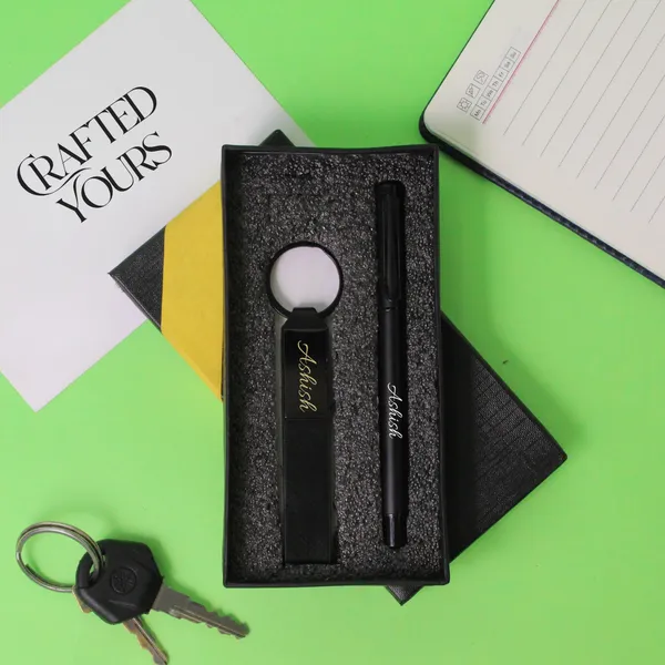 Black_Personalised_Matt_Bl_Pen_With_Belt_Keychain_Combo