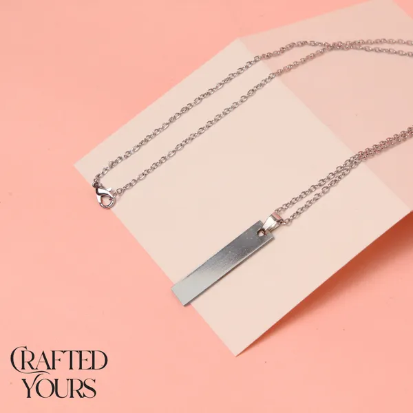 Silver_Peronalised_Stainless_Steel_Silver_Rectangle_Pendant_With_Chain