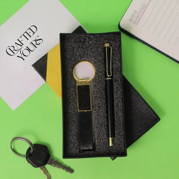 Black_&_Gold_Personalised_Gold_Clip_Matt_Black_Pen_With_Gold_Belt_Keychain_Combo