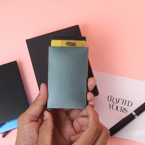 Grey_Personalised_Metal_Rfid_-_Protected_Cardholder