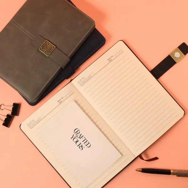 Black_Personalised_Premium_A5_Diary_With_Magnetic_Closure