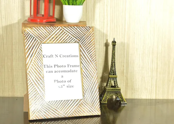 CRAFT_N_CREATIONS_Antique_Streak_Design_Handcrafted_Photo_Frame_of_Photo_Size_7_x_5