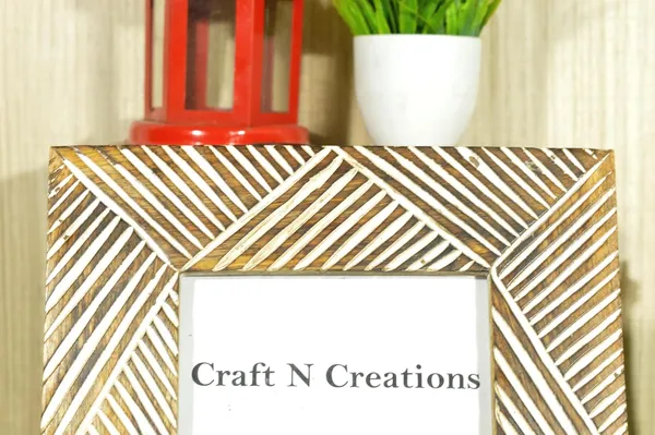 CRAFT_N_CREATIONS_Antique_Streak_Design_Handcrafted_Photo_Frame_of_Photo_Size_7_x_5