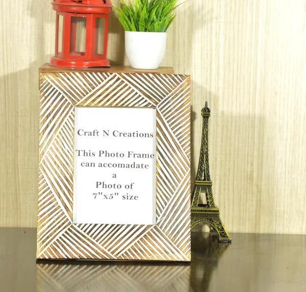 CRAFT_N_CREATIONS_Antique_Streak_Design_Handcrafted_Photo_Frame_of_Photo_Size_7_x_5