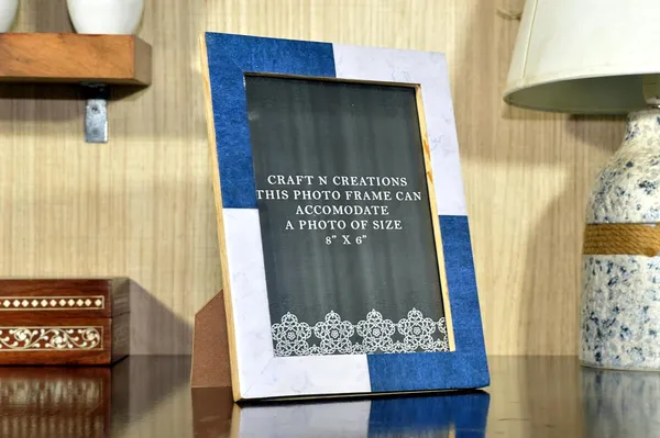 Resin_Crafted_Wall_Cum_Desk_Photo_Frame_of_Size_8"_x_6"_for_desk,_Shelves,_Wall_decoration_with_attractive_Designs