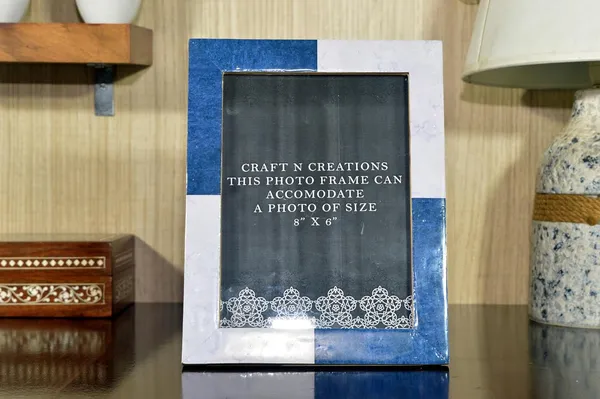 Resin_Crafted_Wall_Cum_Desk_Photo_Frame_of_Size_8"_x_6"_for_desk,_Shelves,_Wall_decoration_with_attractive_Designs