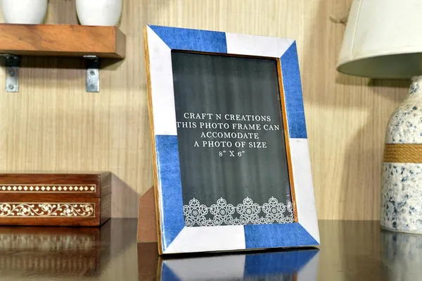 Resin_Crafted_Wall_Cum_Desk_Photo_Frame_of_Size_8"_x_6"_for_desk,_Shelves,_Wall_decoration_with_attractive_Designs
