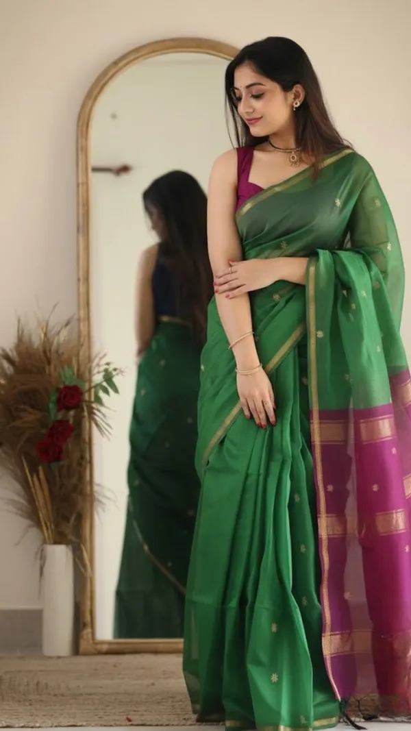 Emerald_Green_With_Contrast_Magenta_Border_Classic_Kalyani_Cotton_Saree