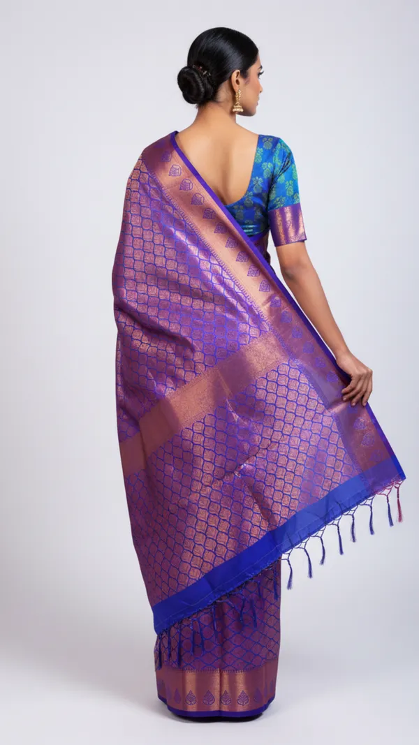 Cyan_And_Teal_Blue_Dual_Tone_Soft_Silk_Saree_With_Floral_Jacquard