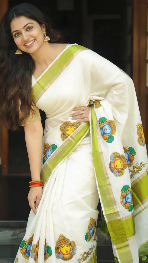 Off_White_And_Green_Kerala_Mural_Heritage_Cotton_Kasavu_Saree