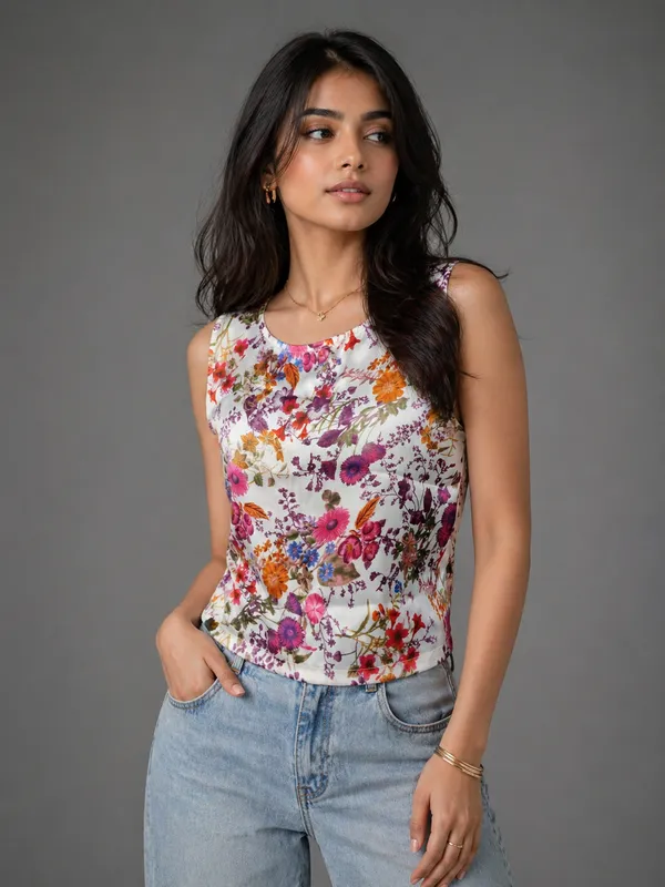 Floral_Button-Back_Top