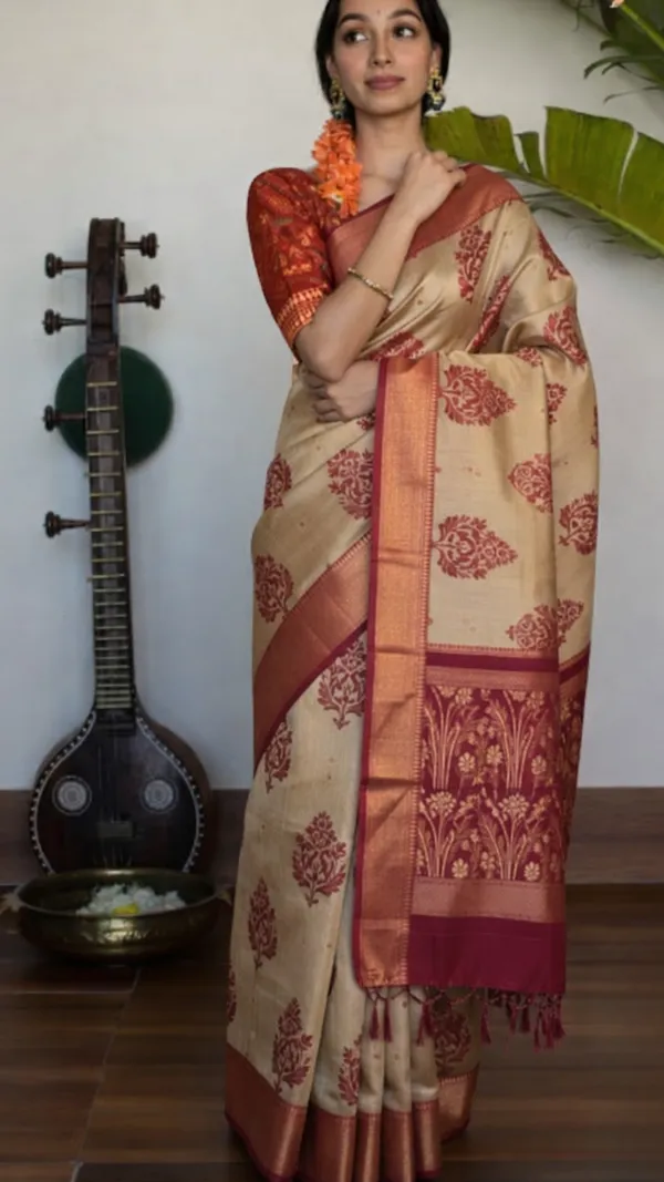 Maroon_And_Beige_Maroon_&_Beige_Zari_Woven_Silk_Blend_Saree