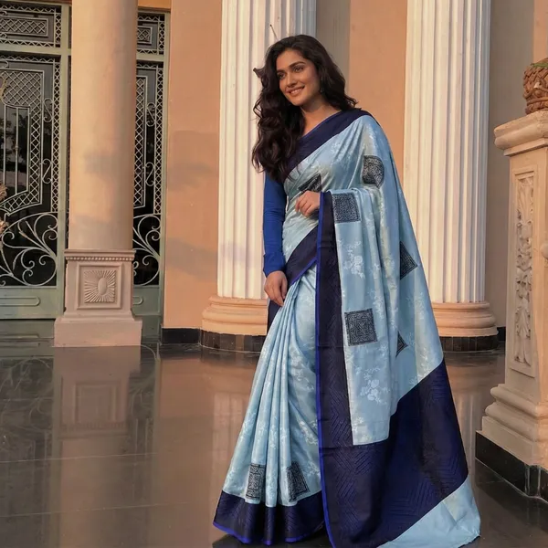 Sky_Blue_And_Navy_Blue_Neelam_Aura_Semi_Silk_Woven_Saree