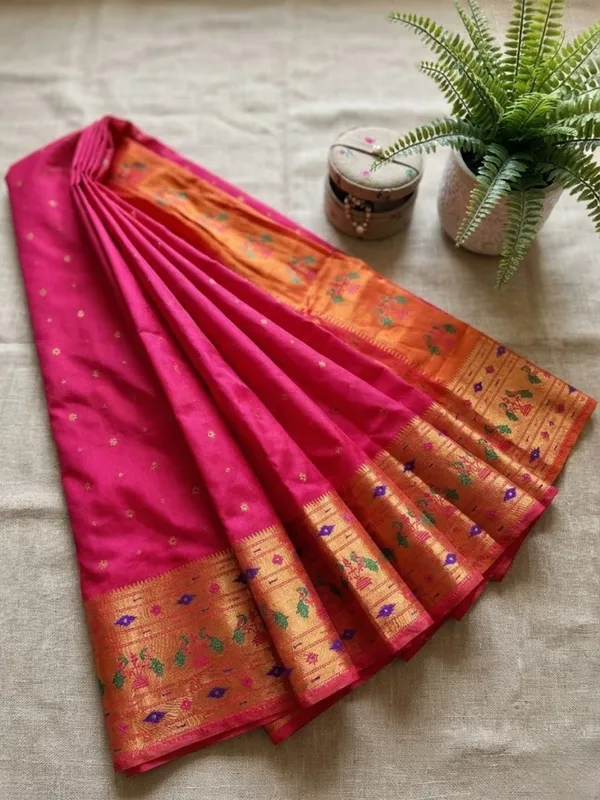 Rani_Pink_Paithani_Silk_Saree_With_Gold_Zari_Peacock_Border