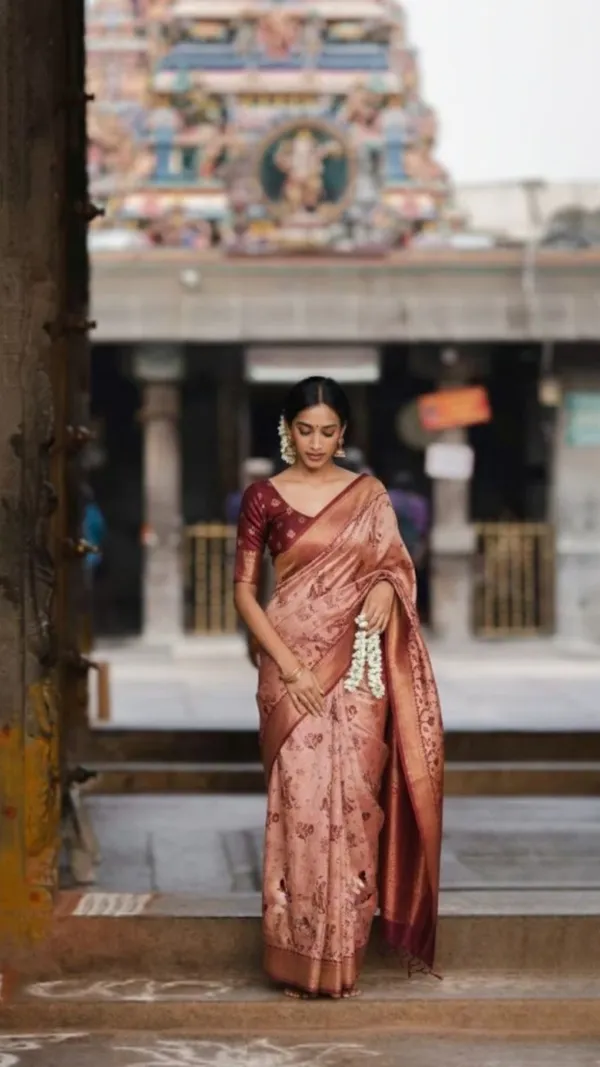 Peach_Rust_Traditional_Zari_Saree