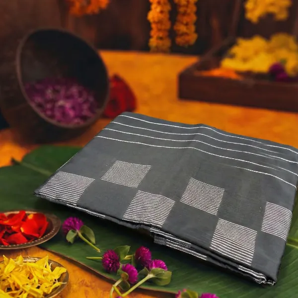 Charcoal_Grey_Urban_Checks_Cotton_Saree_With_Contemporary_Block_Pattern