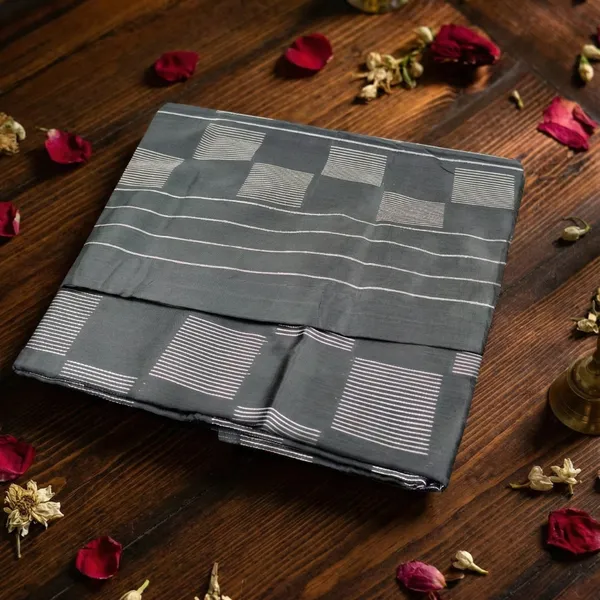 Charcoal_Grey_Urban_Checks_Cotton_Saree_With_Contemporary_Block_Pattern