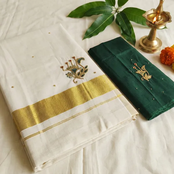 Off_White_And_Green_With_Gold_Border_Varna_Raagam_Kasavu_Saree
