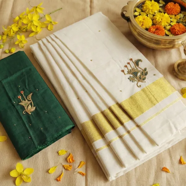 Off_White_And_Green_With_Gold_Border_Varna_Raagam_Kasavu_Saree