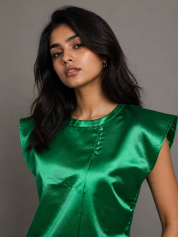 Emerald_Satin_Button_Detail_Top