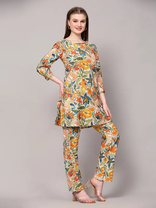 Multicolour_Stylish_Contemporary_Matching_Outfit_Co-Ords_Set_For_Women