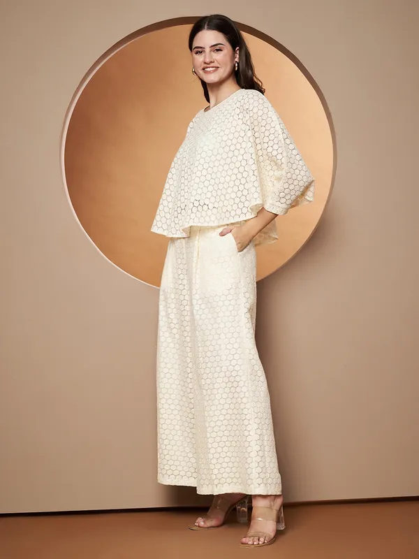 Off_White_Trendy_Crop_Top_&_Pant_Co-Ords_Set_For_Women