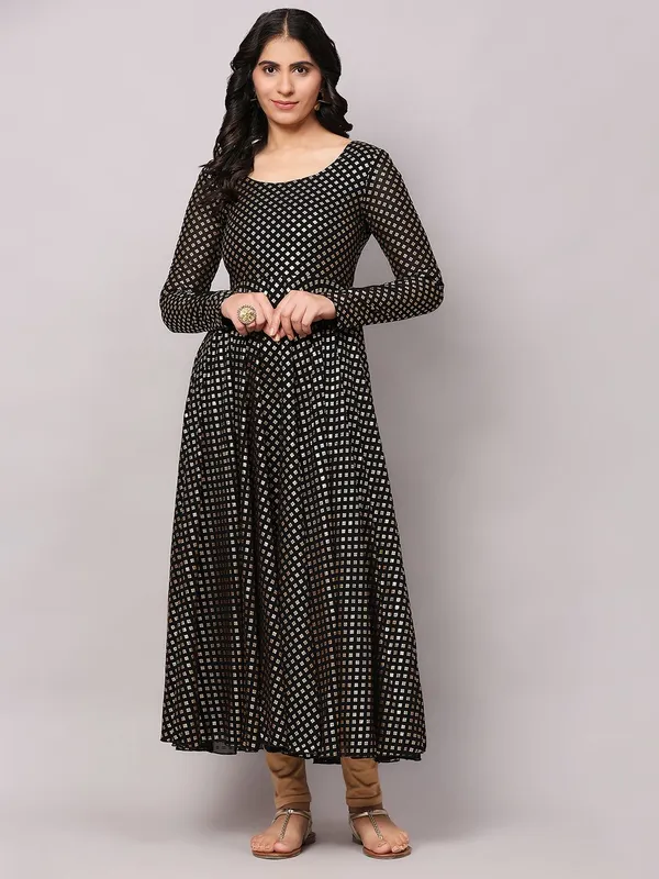 Black_&_Gold_Square_Patterns_Traditional_Flared_Anarkali_Kurta_For_Women