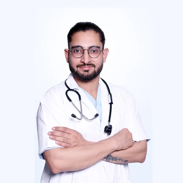 Unisex_Half_Sleeves_Medical_Apron_(Lab_Coat)_Professional_&_Comfortable_Wear