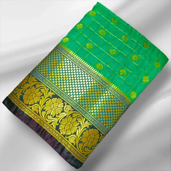 Green_Satin_Checkered_&_Woven_Pure_Kanjivaram_Saree_With_Unstitched_Blouse_Piece_For_Women