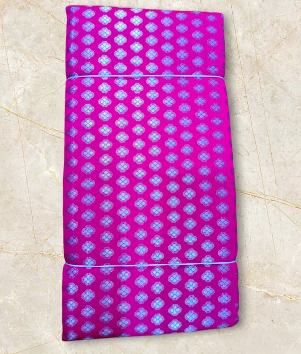 Pink_Jacquard_Art_Silk_Woven_Synthetic_Kanjivaram_Saree_With_Unstitched_Blouse_Piece_For_Women